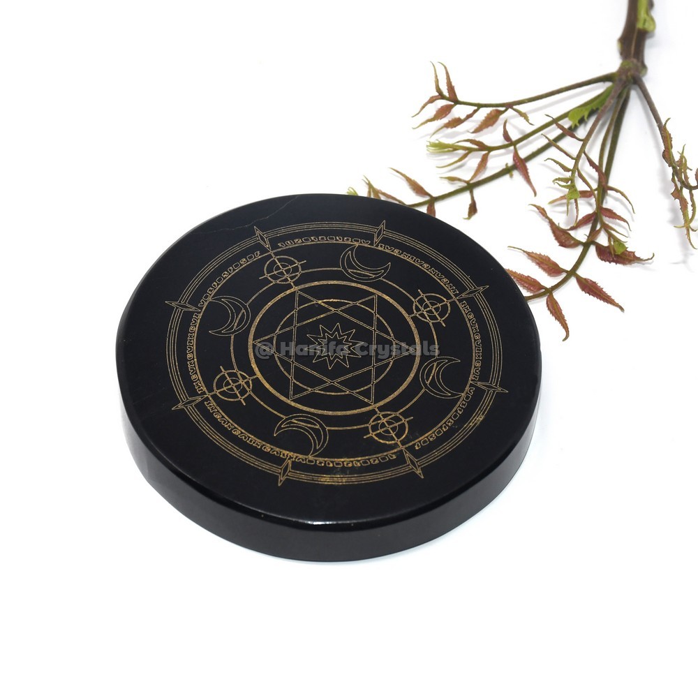 Star with Monophases Engraved Black Agate Coaster