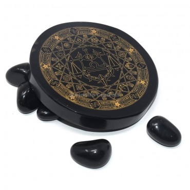Old Accent Engraved Black Agate Coaster
