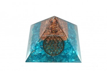 Flower Of Life With Aquamarine Crystals Orgonite Pyramid